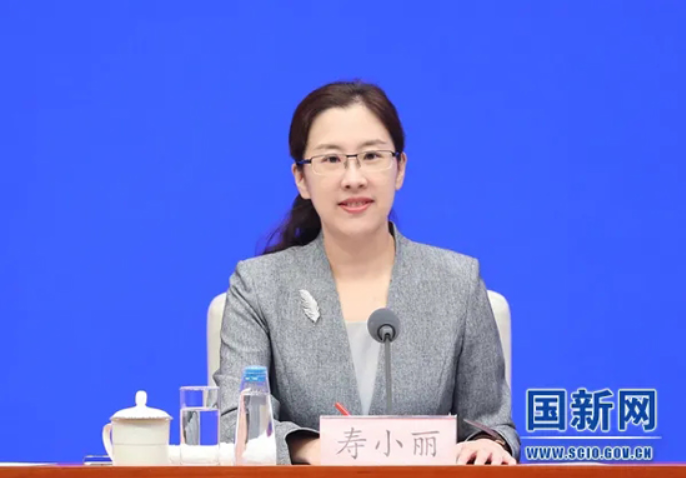 國(guó)新辦舉行制造業(yè)中小微企業(yè)緩稅政策國(guó)務(wù)院政策例行吹風(fēng)會(huì)